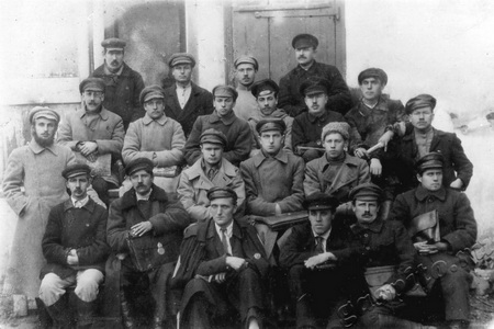 Подробнее о статье Иванов Арсений Петрович (Ед.хр. 332)