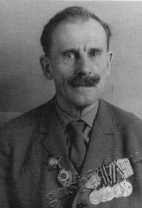 Подробнее о статье Самсонов Александр Николаевич (Ед.хр. 748)