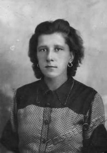 Подробнее о статье Артюхина Нина Ивановна (Ед.хр. 985)