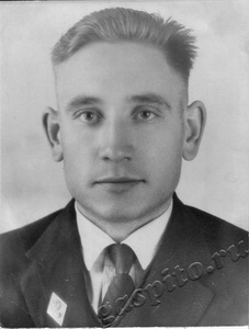 Подробнее о статье Ефимов Виктор Максимович (Ед.хр. 1139)