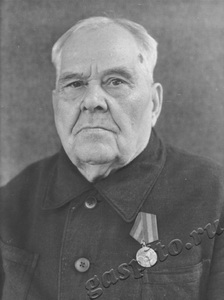 Подробнее о статье Олейник Иван Павлович (Ед.хр. 1355)