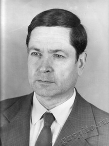 Подробнее о статье Хиров Виктор Васильевич (Ед.хр. 1597)