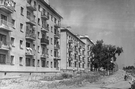 Подробнее о статье 4-х и 5-и этажные жилые дома (Ед.хр. 1961)