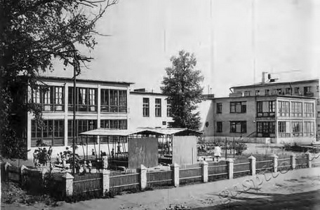 Подробнее о статье Комбинат ясли-сад № 44 (Ед.хр. 1969)