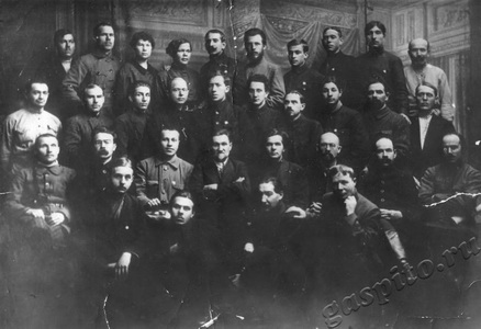 Подробнее о статье Делегаты 8-го съезда Советов Тамбовской губернии (Ед.хр. 1984)