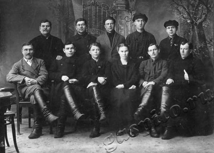 Подробнее о статье Делегаты XII губернского съезда Советов Саюкинской волости (Ед.хр. 2000)