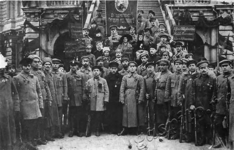 Подробнее о статье Солдаты чехословацкого корпуса у Колизея (Ед.хр. 2020)