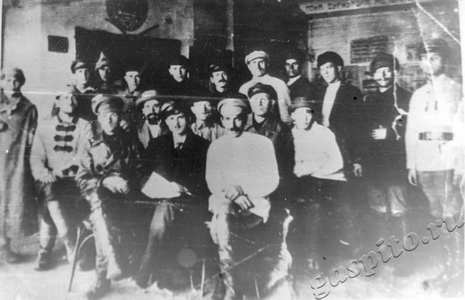 Подробнее о статье Красноармейцы Тамбовского коммунистического отряда ЧОН (Ед.хр. 2027)