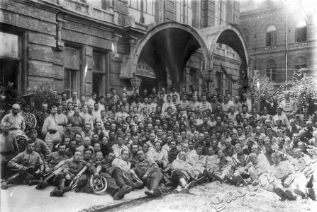 Подробнее о статье Бойцы Краснознаменного Северокавказского военного округа (Ед.хр. 2029)