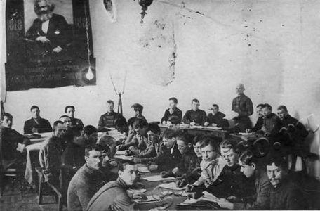 Подробнее о статье Делегаты четвертого губернского съезда командиров отделений ЧОН (Ед.хр. 2068)