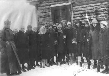 Подробнее о статье Члены стрелкового кружка (Ед.хр. 2071)