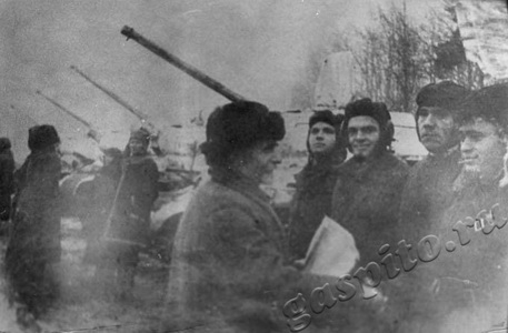 Подробнее о статье Делегация колхозников Тамбовской области (Ед.хр. 2080)