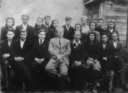 Подробнее о статье Слушатели комсомольского отделения партийных  курсов (Ед.хр. 2158)