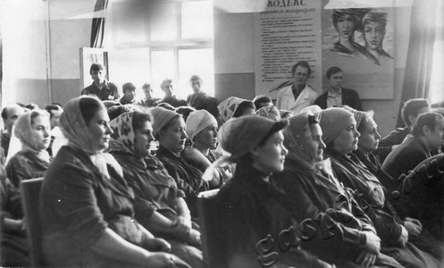 Подробнее о статье Рабочие цеха № 5 Тамбовского машиностроительного завода (Ед.хр. 2185)