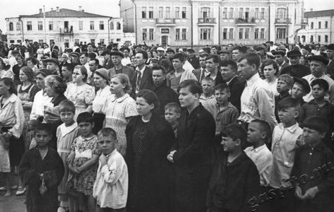 Подробнее о статье Митинг 22 июня 1941 года на площади Ленина г. Тамбова (Ед.хр. 2381)