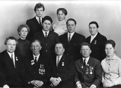 Подробнее о статье Участники торжественного заседания областного комитета партии и облисполкома, посвященного 100-летию со дня рождения В.И.Ленина (Ед.хр. 2417)