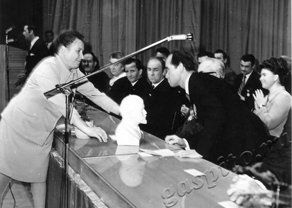 Подробнее о статье Тамбовская делегация в области Толна ВНР (Ед.хр. 2459)