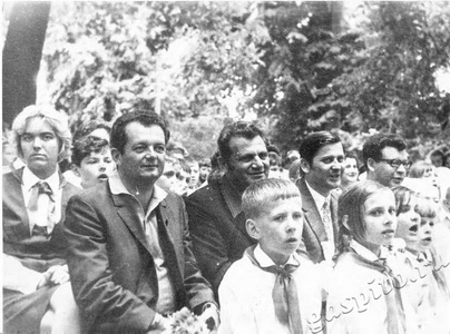 Подробнее о статье Посещение венгерской делегацией пионерского лагеря «Орленок» (Ед.хр. 2484)