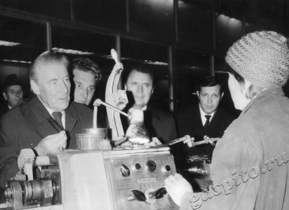 Подробнее о статье Визит кандидата в члены Политбюро ЦК КПСС, председателя Совета Министров РСФСР Михаила Сергеевича Соломенцева (Ед.хр. 2518)