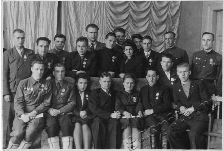 Подробнее о статье Члены Тамбовского обкома ВЛКСМ (Ед.хр. 2708)