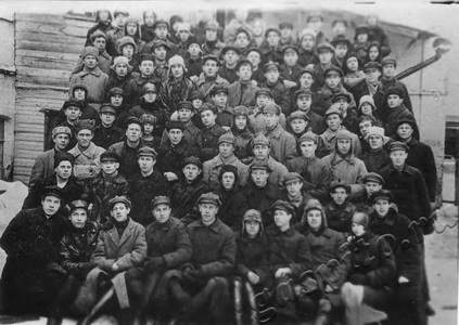 Подробнее о статье Делегаты 3-ей комсомольской конференции районных организаций (Ед.хр. 2743)