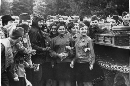 Подробнее о статье Участники областного слета победителей походов по местам революционной, боевой и трудовой славы (Ед.хр. 2759)