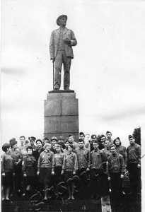 Подробнее о статье 2-ой областной слет победителей походов по местам революционной, боевой и трудовой славы (Ед.хр. 2765)