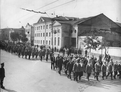 Подробнее о статье Шествие участников областного слета победителей походов по местам революционной, боевой и трудовой славы (Ед.хр. 2800)