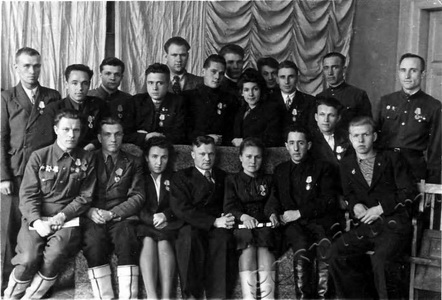 Подробнее о статье Участники пленума Тамбовского обкома ВЛКСМ (Ед.хр. 2822)