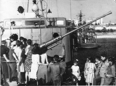 Подробнее о статье Шефство тамбовских комсомольцев над моряками-балтийцами (Ед.хр. 2911)