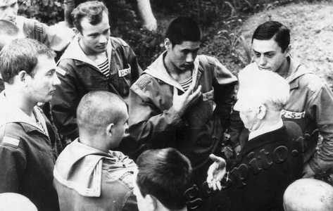 Подробнее о статье Шефство тамбовских комсомольцев над моряками-балтийцами (Ед.хр. 2915)