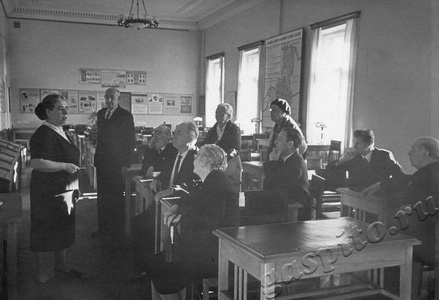 Подробнее о статье Открытие первой выставки «Из истории Тамбовской областной партийной организации» (Ед.хр. 2983)