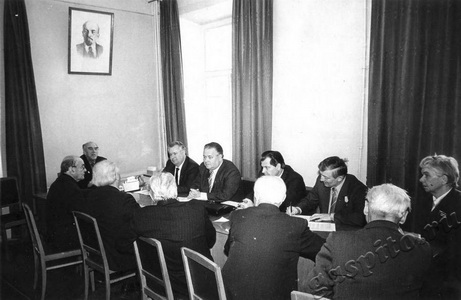 Подробнее о статье Встреча старых большевиков секции ИЛО при ЦК КПСС с тамбовчанами – делегатами 27 съезда КПСС (Ед.хр. 2997)