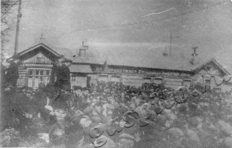 Подробнее о статье Митинг на Тамбовском вагоноремонтном заводе (ТВРЗ), посвященный сокращению рабочего дня (Ед.хр. 3119)