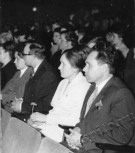 Подробнее о статье Торжественное собрание, посвященное вручению юбилейных медалей рабочим завода «Электроприбор» (Ед.хр. 3158)