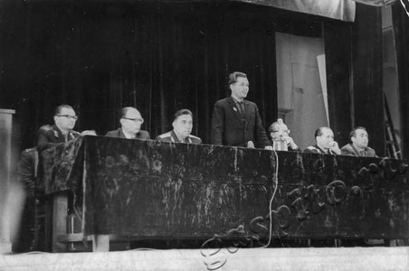 Подробнее о статье Президиум встречи коллектива Тамбовского химкомбината с воинами Тамбовского гарнизона (Ед.хр. 3192)