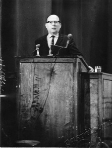 Подробнее о статье Торжественное собрание, посвященное вручению ордена «Знак Почета» Тамбовскому химкомбинату (Ед.хр. 3218)