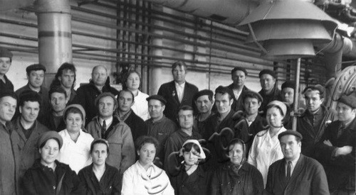 Подробнее о статье Коллектив цеха № 2 Тамбовского химкомбината (Ед.хр. 3225)