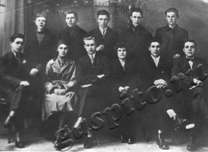 Подробнее о статье Слушатели политкружка ячейки РКСМ завода «Ревтруд» (Ед.хр. 3251)