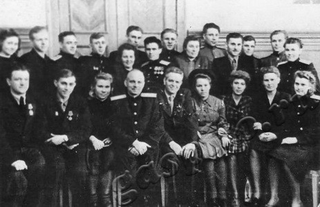 Подробнее о статье Делегаты Всесоюзного съезда железнодорожников (Ед.хр. 3281)