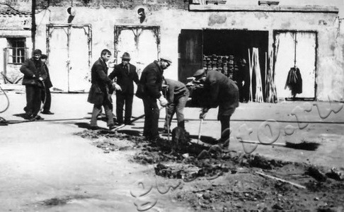 Подробнее о статье Рабочие завода «Ревтруд» на субботнике (Ед.хр. 3337)