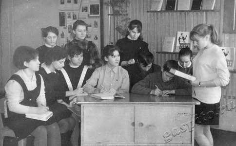 Подробнее о статье Семинарское занятие лекторской группы в Ленинском зале школы № 8 г.Тамбова (Ед.хр. 3502)