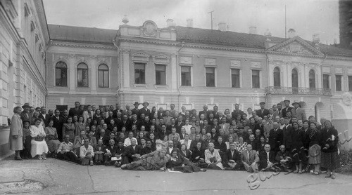 Подробнее о статье Участники совещания работников партийных архивов (Ед.хр. 3622)