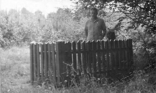 Подробнее о статье Могила советского летчика капитана Н.Г.Маркина на Влодивском кладбище (Ед.хр. 3665)