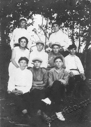 Подробнее о статье Члены бюро Инжавинского РК ВЛКСМ (Ед.хр. 3746)