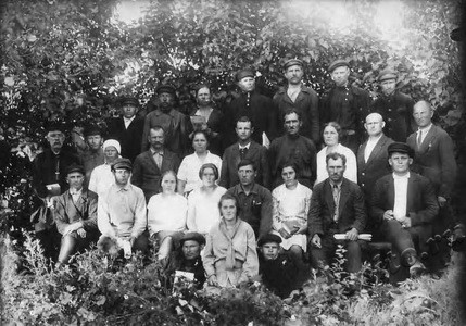 Подробнее о статье Работники Инжавинского райколхоза (Ед.хр. 3750)