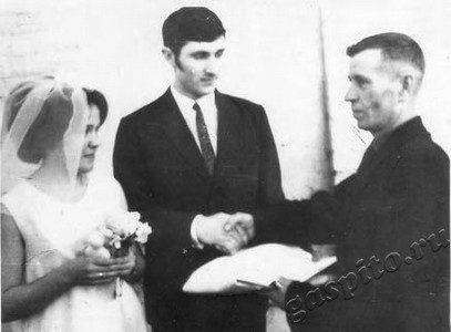 Подробнее о статье Торжественная регистрация новобрачных в Инжавинском районе (Ед.хр. 3766)