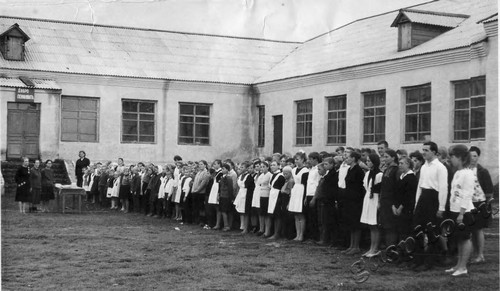 Подробнее о статье Праздник «Здравствуй, школа!» в Никифоровской средней школе (Ед.хр. 3769)