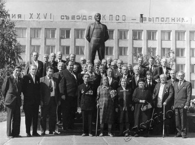 Подробнее о статье Встреча ветеранов партии, войны и труда с членами бюро Инжавинского РК КПСС, посвященная 40-летию победы в Великой Отечественной войне (Ед.хр. 3785)