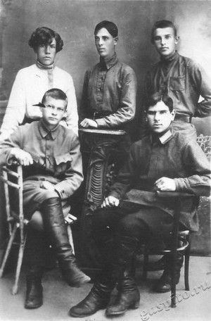 Подробнее о статье Комсомольский актив государственного порохового завода № 43 (Ед.хр. 3935)